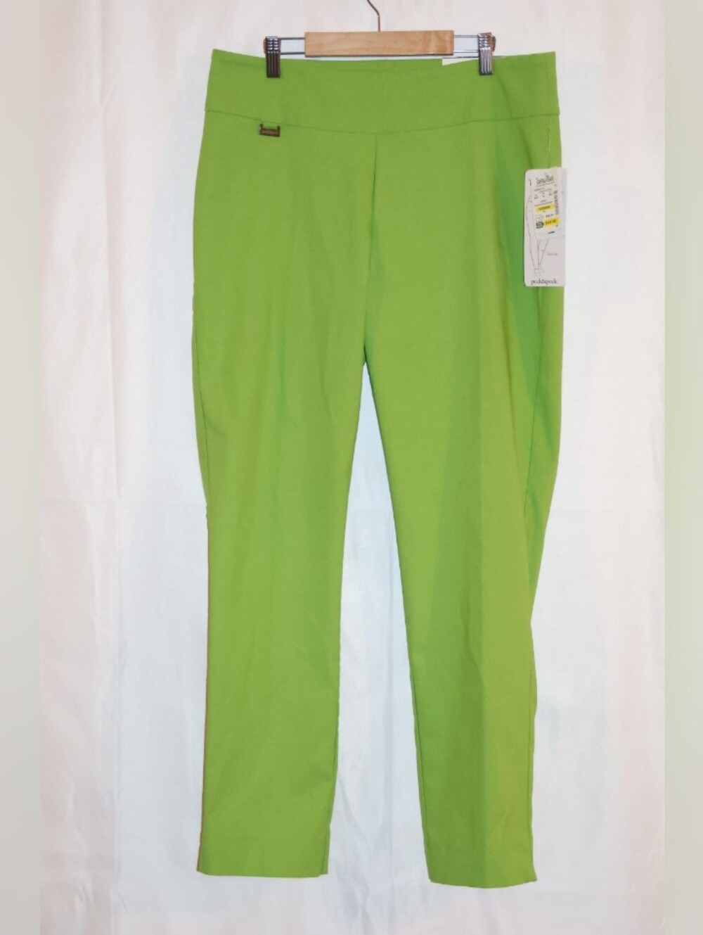 Peck & Peck Lime Green Signature Collection Pull-On Crop Straight Leg Ava Pants.